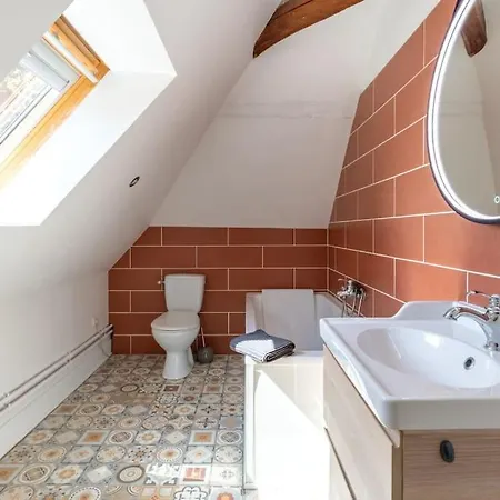 Appartement Piscine Interieure, Et Jeux Open For 15 Guests *